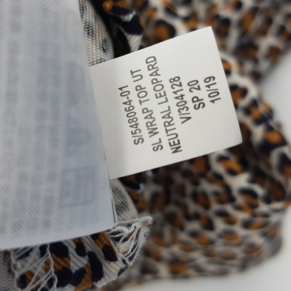 Banana Republic Tencel Wrap-Jumpsuit In Leopard Print 12 LIKE NEW - Picture 10 of 12